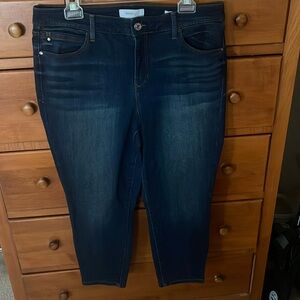 Size 16 W skinny girl cropped jeans